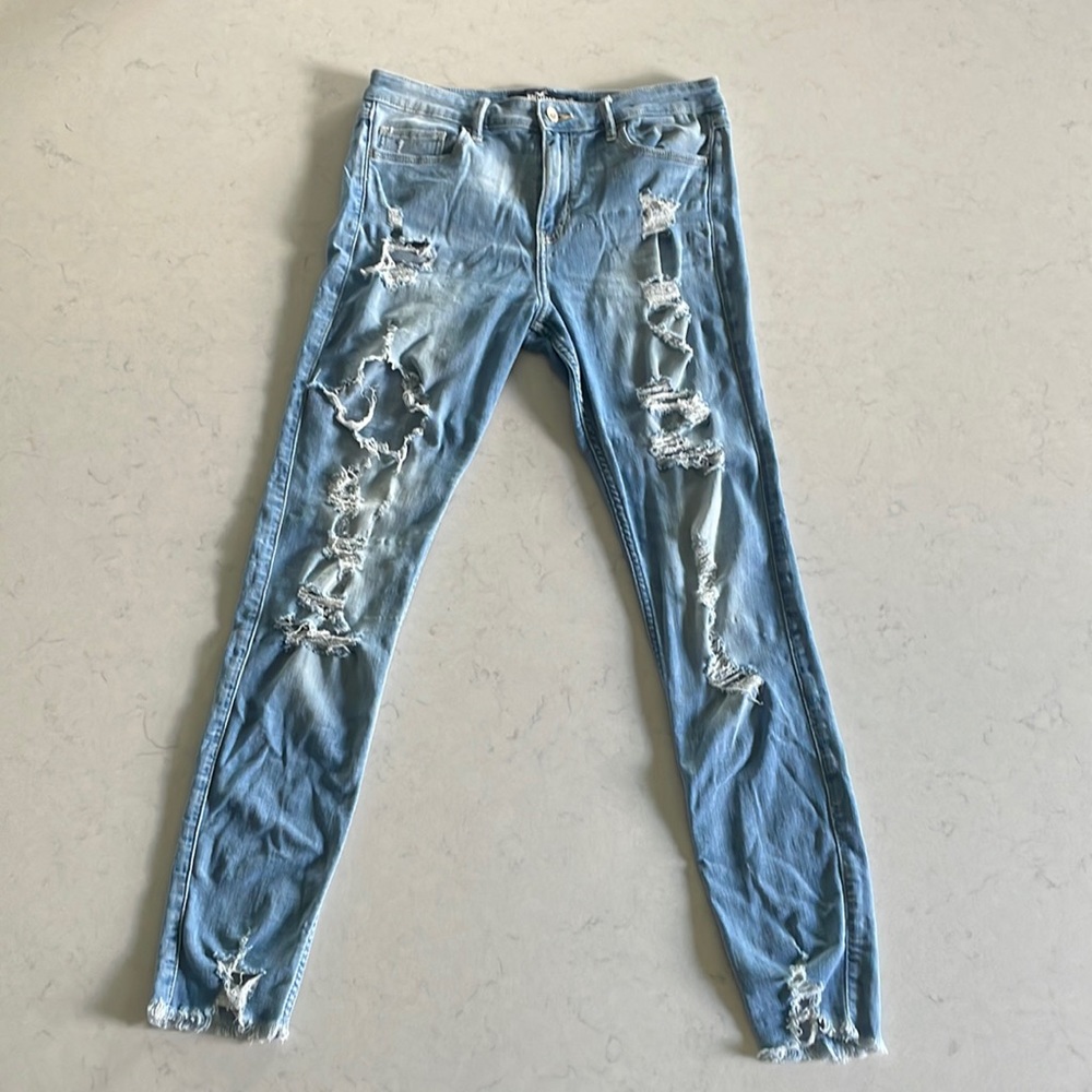 Hollister high rise super skinny jeans (Womens size 30)- like new condition